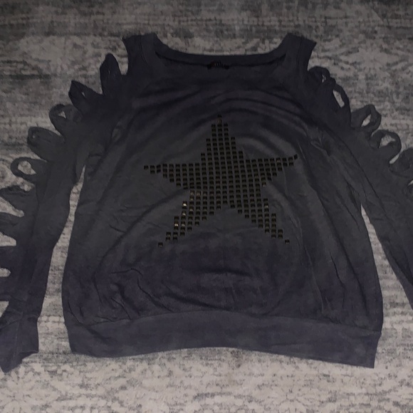 Tparty Tops - TPARTY DISTRESSED GRAYISH BLUE TOP WITH CUTOUT SLEEVES  AND GOLD STUDED STAR